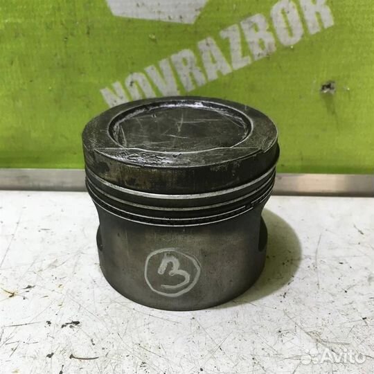 Поршень Ауди 80 90 Б3