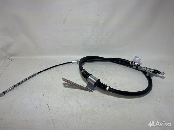 Трос стояночного тормоза правый Ssangyong Kyron