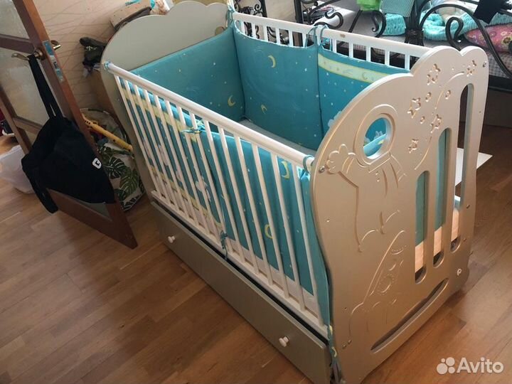 Детская кроватка