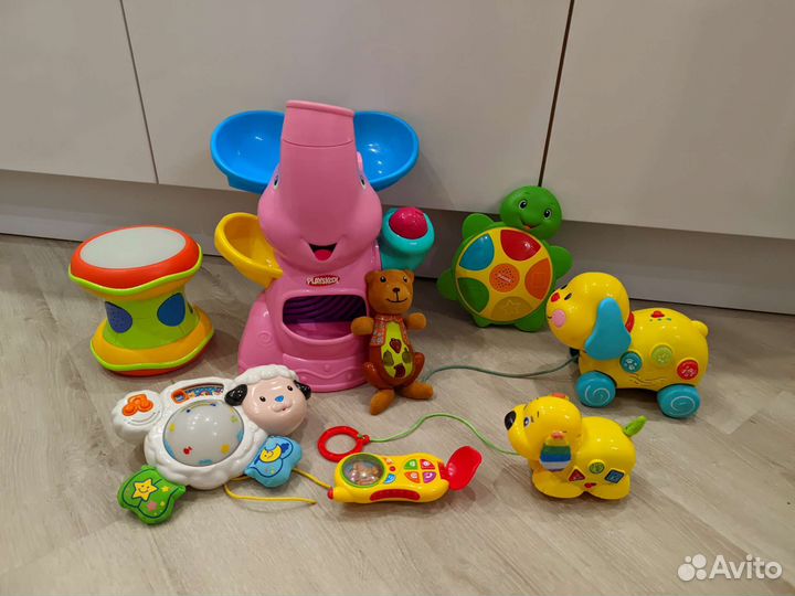 Фирменные музыкальные игрушки набором