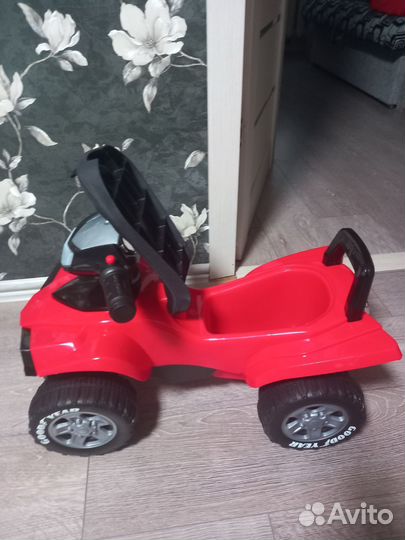 Квадроцикл каталка