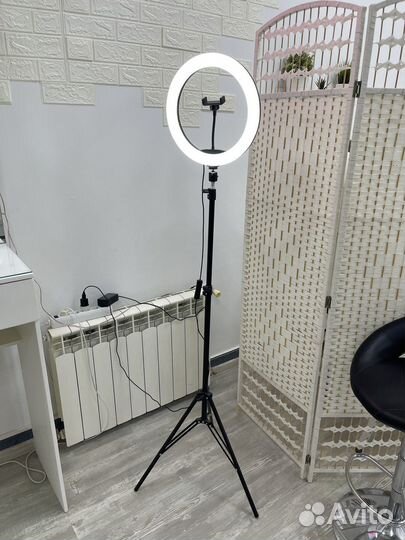 Кольцевая лампа