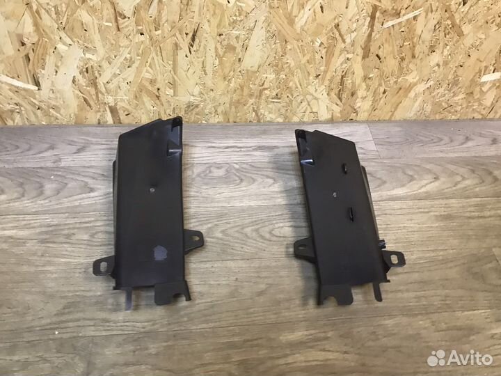 Воздуховод тормозов L/R 1 шт. BMW F10 F11