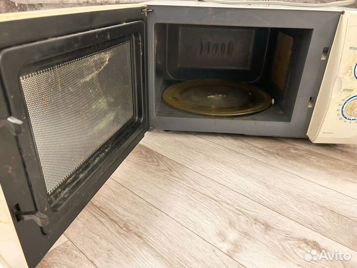 Микроволновая печь LG MS-2322A/01 б/у