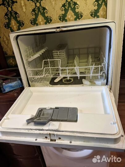 Посудомоечная машина Electrolux ESF 2440