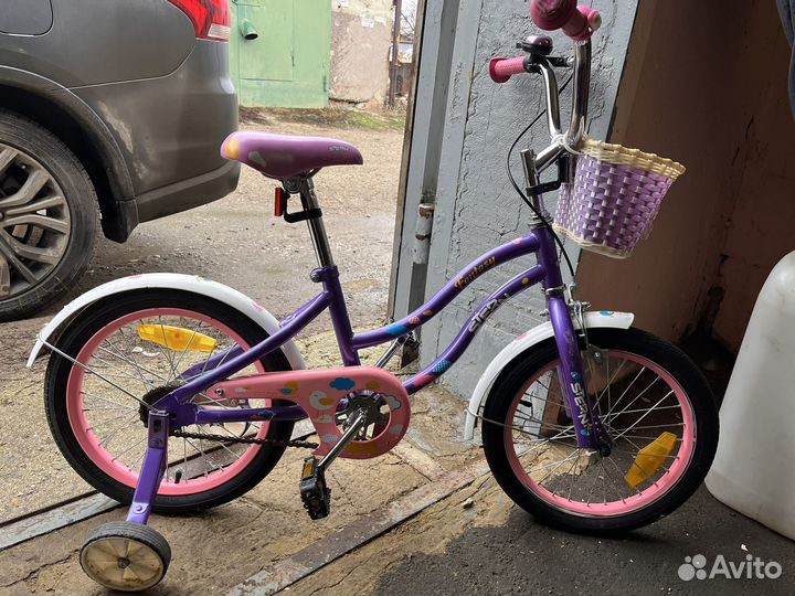 Детский велосипед четырехколесный