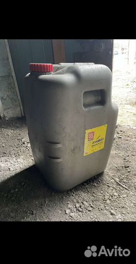 Канистры пластиковые 50л