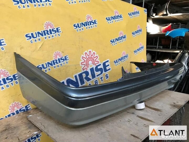 Бампер задний toyota carina