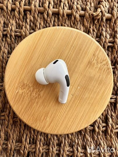 Левый наушник airpods pro 2