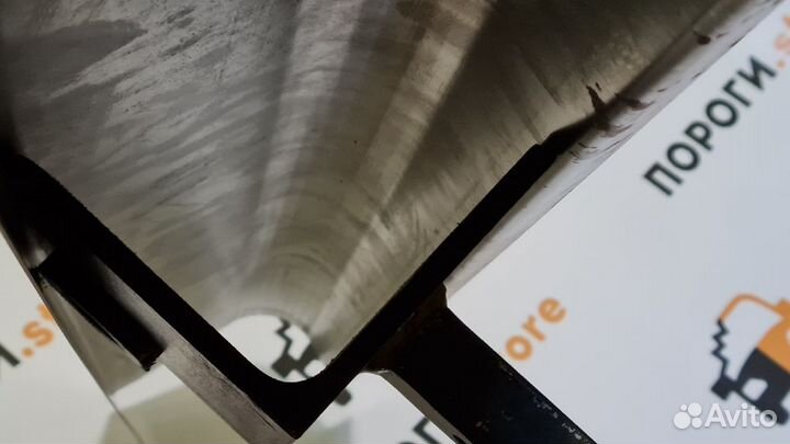 Кузовной порог левый Ford Maveric 2