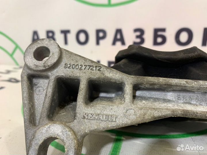 Опора (подушка) левая Renault Megane 2 BM1R