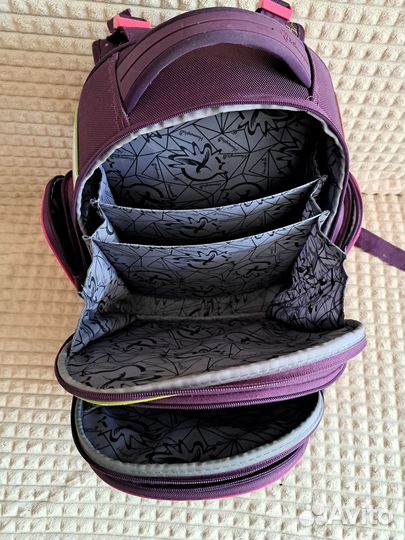 Школьный рюкзак для девочки ортопедический