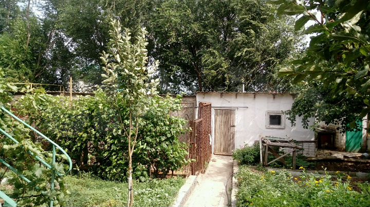 Дом 240 м² на участке 6 сот.