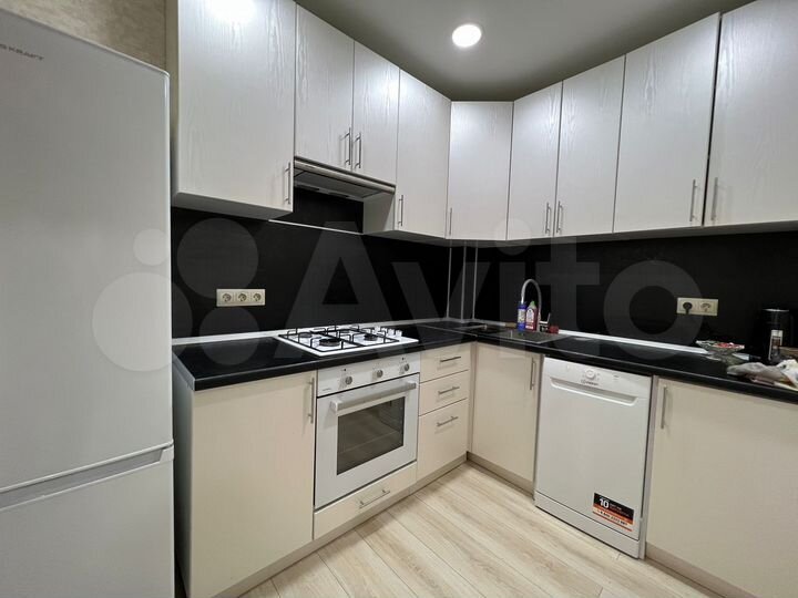 2-к. квартира, 45 м², 1/10 эт.