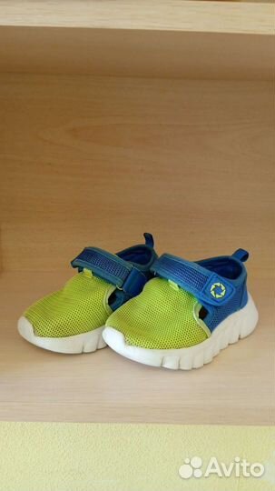 Кроссовки 23