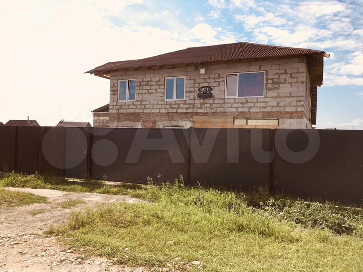 Дом 200 м² на участке 14 сот.