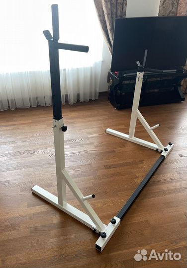 Стойки для жима штанги