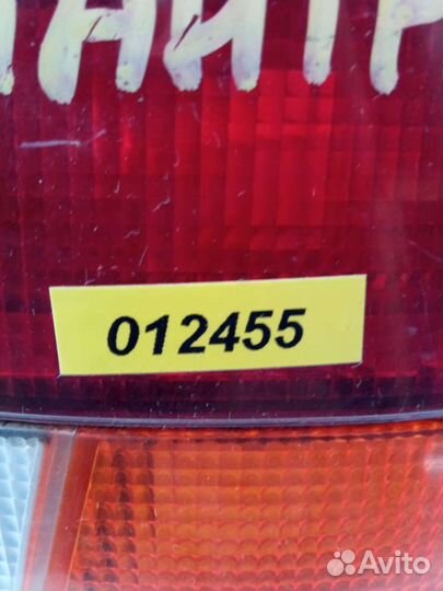 Фонарь задний правый Hyundai Lantra 1