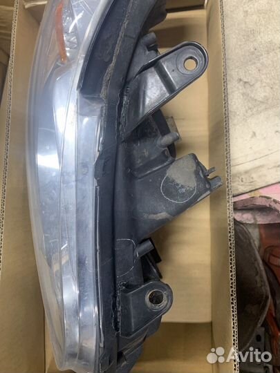 Продам фару toyota highlander