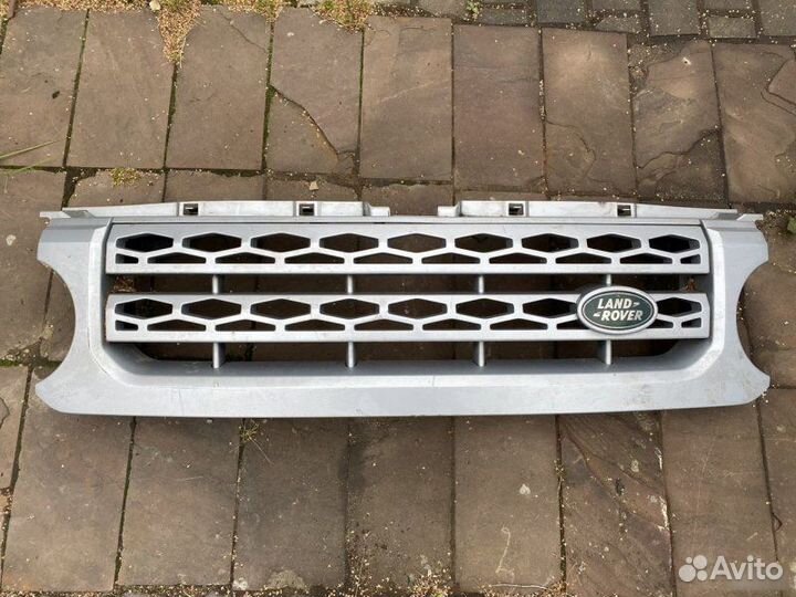 Решетка радиатора Land Rover Discovery 3.0 TD AT