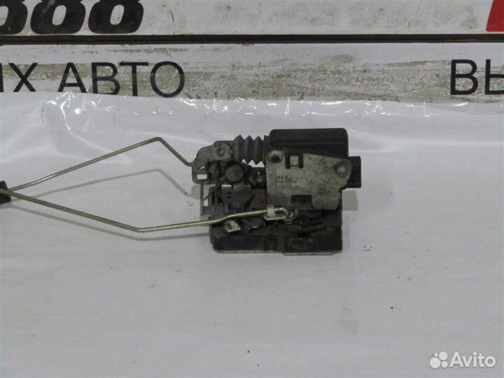 Замок двери передней правой Renault Logan 1 2011