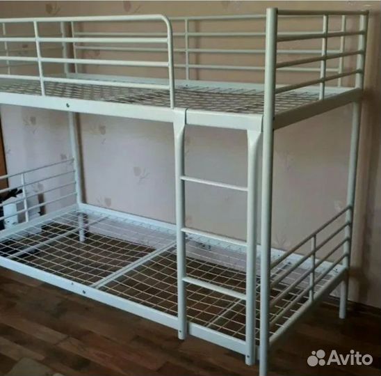 Двухъярусная кровать металлическая бу