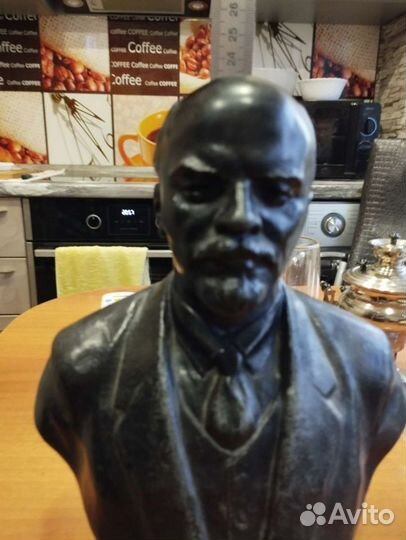 Бюсты В. И. Ленина СССР