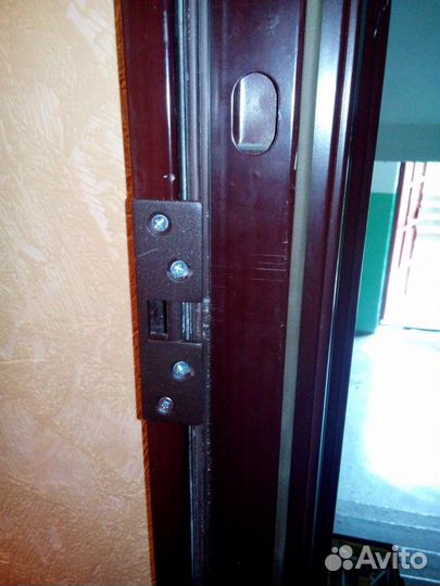 Электронно-кодовый дверной замок 