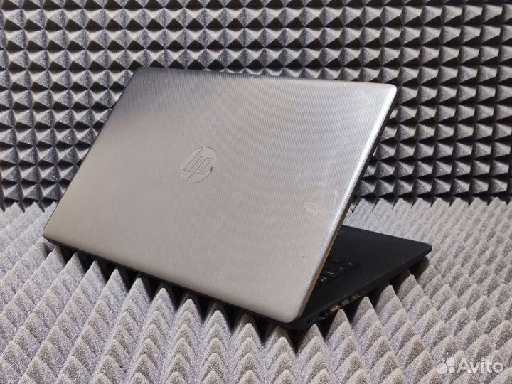 Ноутбук HP 17.3