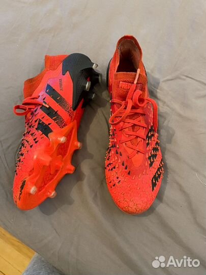 Бутсы Predator Freak.1 L FG красные 39р