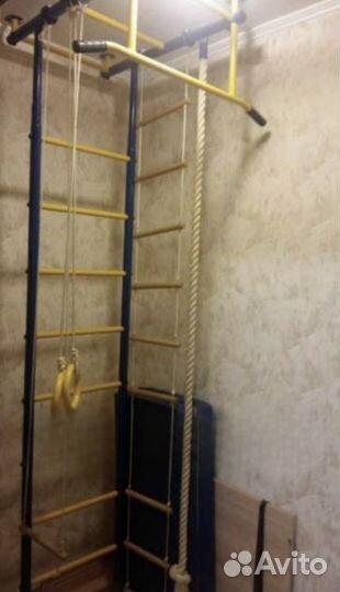 Шведская стенка с турником