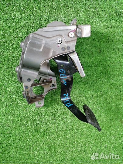 Педаль тормоза Nissan Teana PJ32 VQ35DE 2009