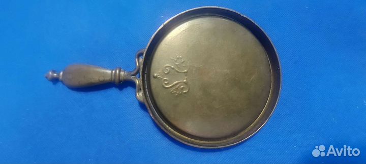 Антикварный бронзовый подсвечник