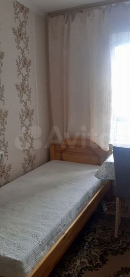 Комната 14 м² в 4-к., 1/10 эт.