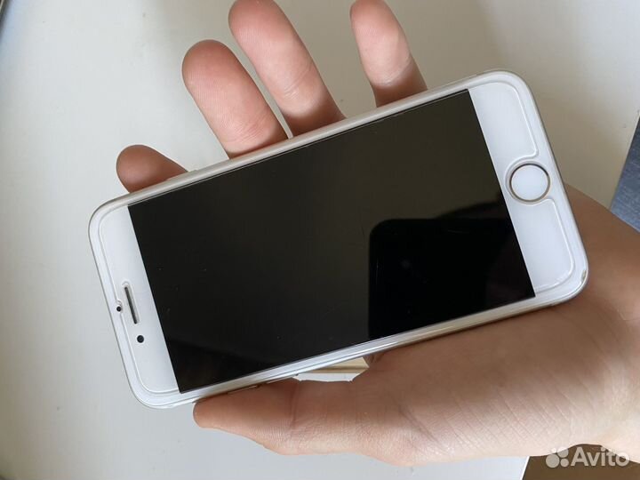 iPhone 8 64 гб