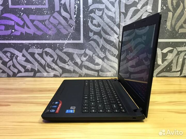 Компактный ультрабук Lenovo Intel/SSD