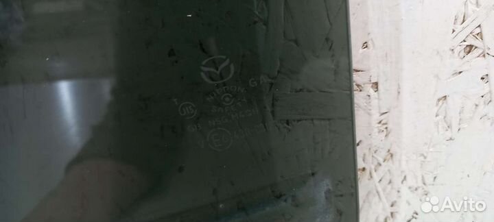 Стекло задней левой двери Mazda 6GJ