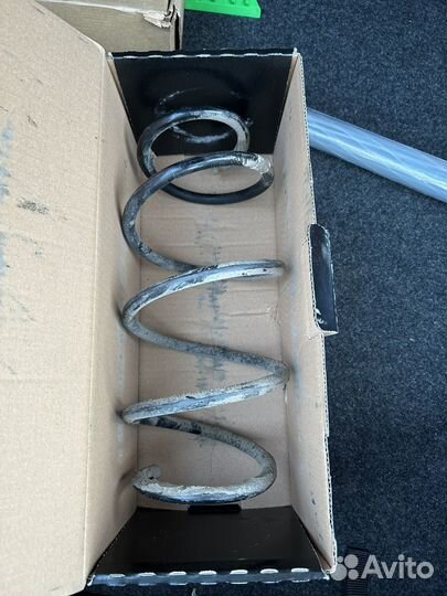 Пружина передняя skoda octavia