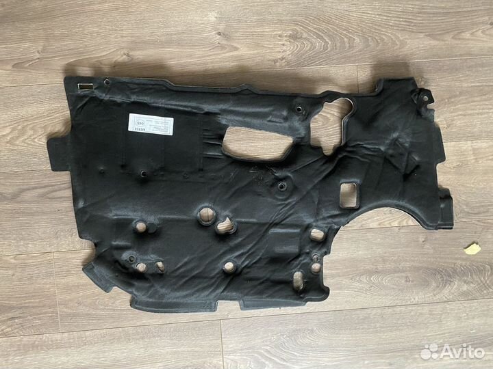 Шумоизоляция двери Оригинал Audi A8 D3 2008г