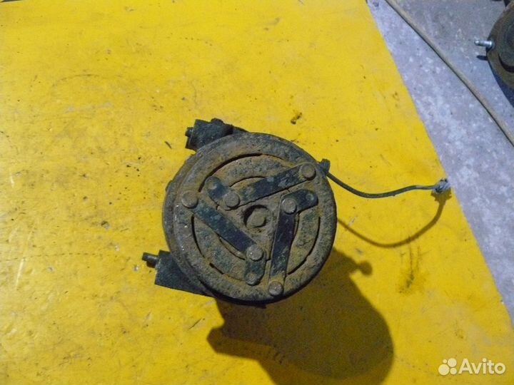 Компрессор кондиционера для Geely MK Cross 2013г