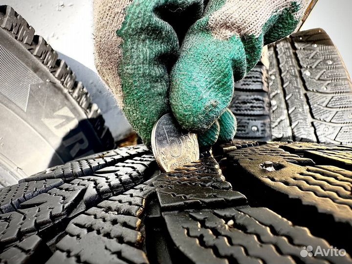 Bridgestone Ice Cruiser 7000S 185/70 R14 82