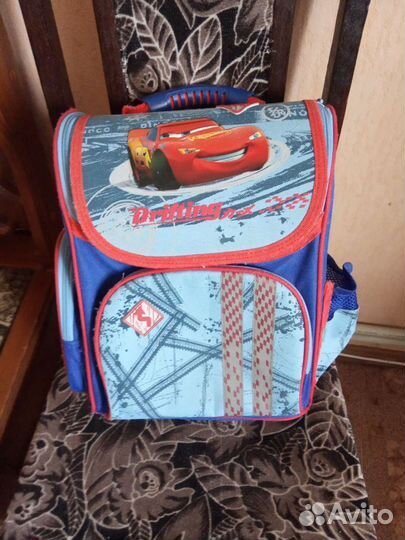 Школьный рюкзак