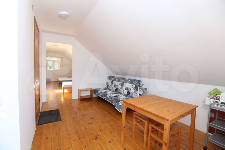 Комната 50 м² в 2-к., 2/2 эт.