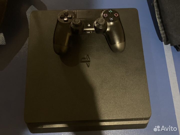 PS4 Slim