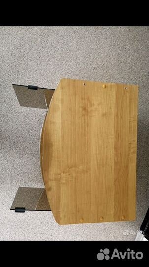 Стеклянная тумба под тв