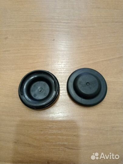 Пыльник опоры амортизатора Toyota Carina E лифтбэк