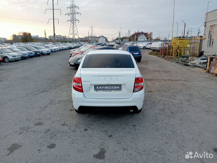 LADA Granta 1.6 МТ, 2021, 35 100 км