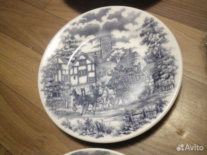 Тарелки 9 шт