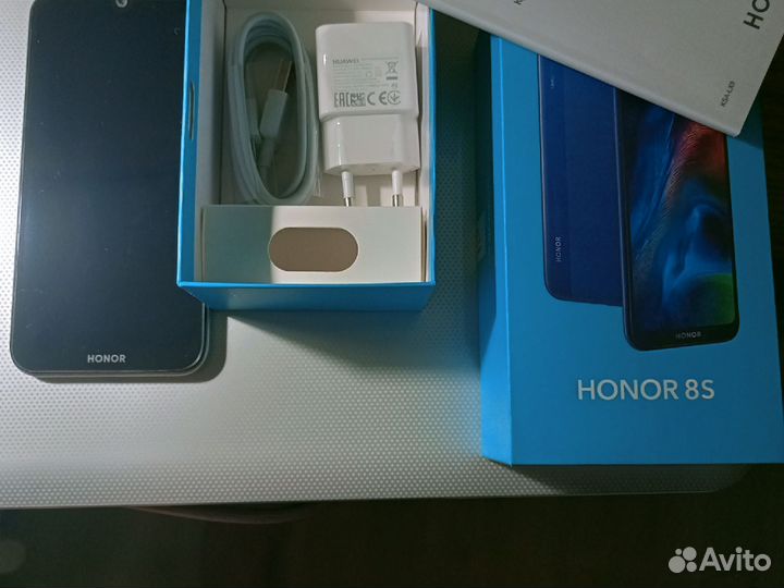HONOR 8S, 2/32 ГБ