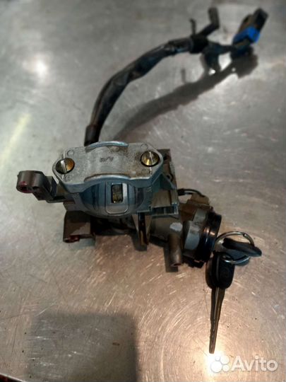 Замок зажигания Kia rio 1